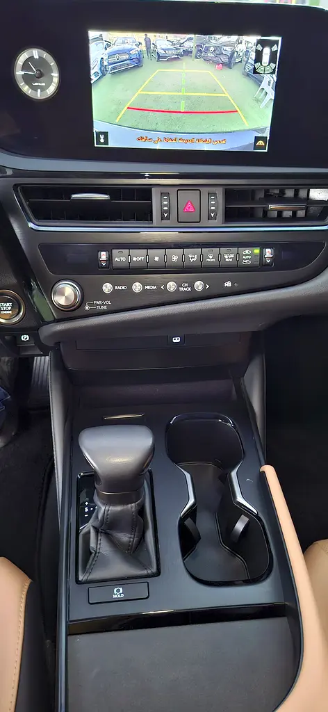 Lexus ES350 Gcc specs (no warranty) - Image 4