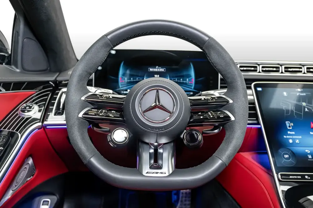 0% DOWNPAYMENT | MERCEDES-BENZ SERVICE AND WARRANTY PACKAGE | AED 12,937 P/M - Image 13
