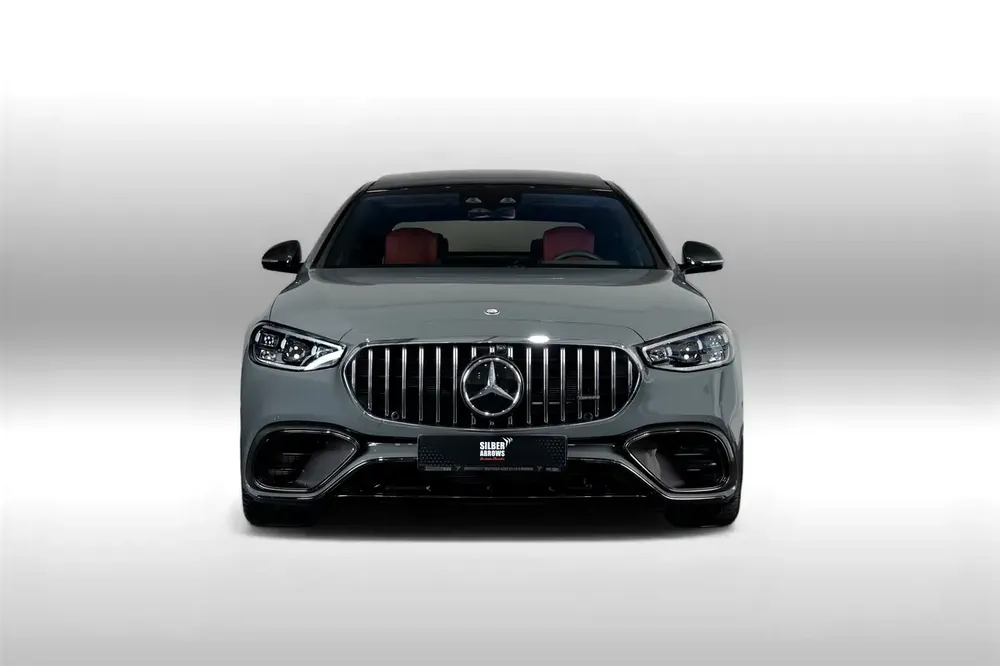 0% DOWNPAYMENT | MERCEDES-BENZ SERVICE AND WARRANTY PACKAGE | AED 12,937 P/M - Image 4