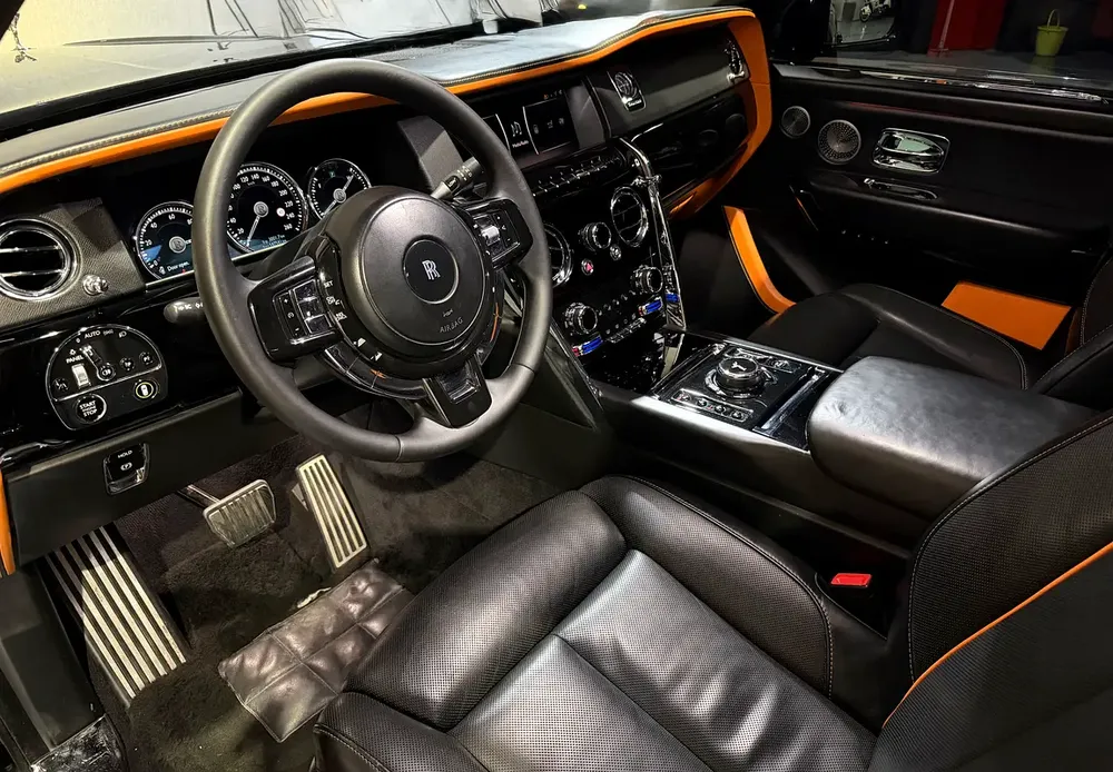 ROLLS ROYCE CULLINAN 2020 GCC FHS - Image 7