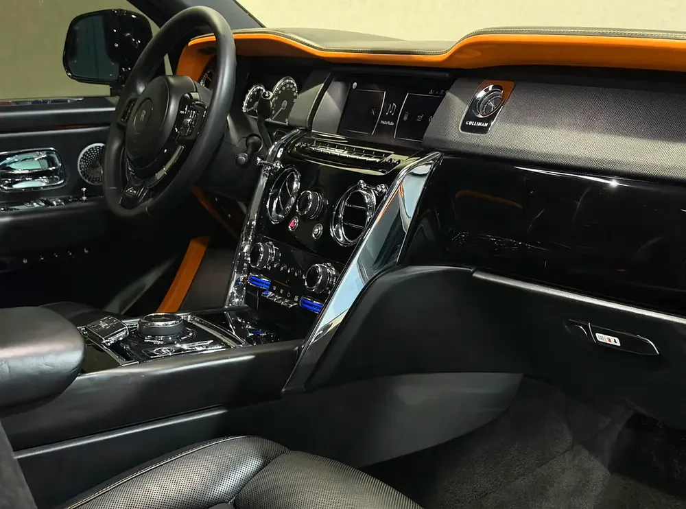 ROLLS ROYCE CULLINAN 2020 GCC FHS - Image 8