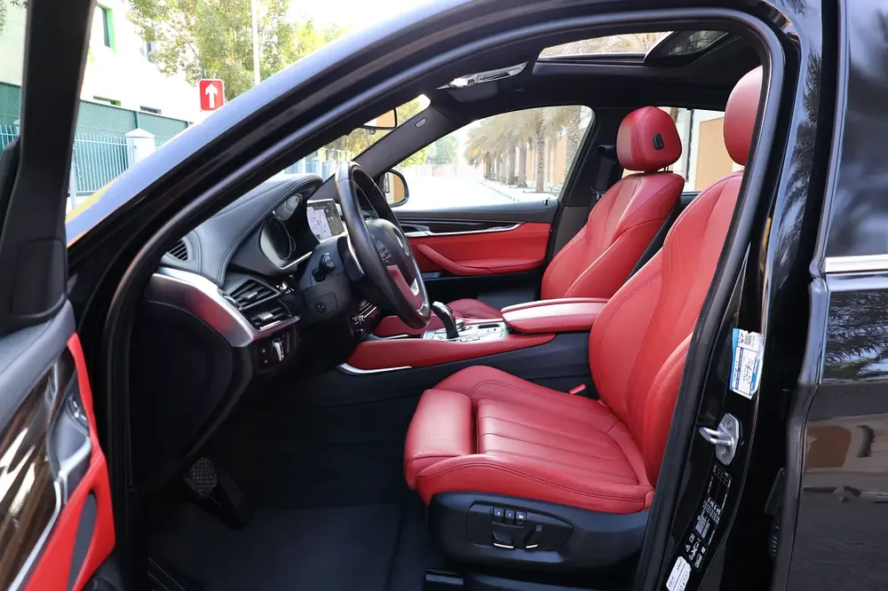 BMW X6 2018-114,000km -GCC Specs-Excellent Condition - Image 11