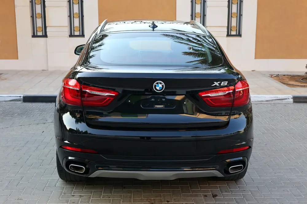 BMW X6 2018-114,000km -GCC Specs-Excellent Condition - Image 8