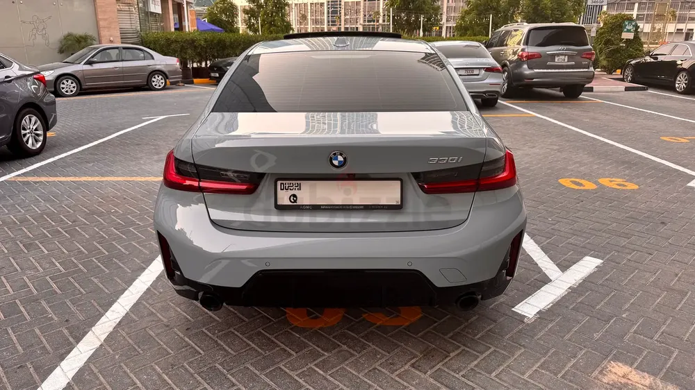 BMW 3-Series 330i 2023 GCC Specs - Image 5