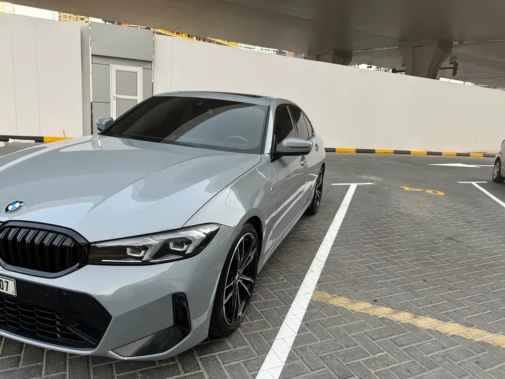 BMW 3-Series 330i 2023 GCC Specs - Image 7