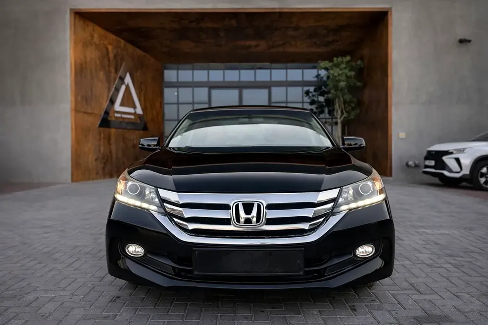FINAL PRICE 2015 HONDA ACCORD 2.4L FULL OPTION || GCC || ORIGINAL PAINT || FULL AGENCY SERVICE - Image 16