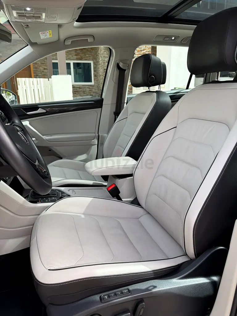 Volkswagen Tiguan SEL, 100% ORIGINAL PAINT, GCC Specs, Top Option - Image 4