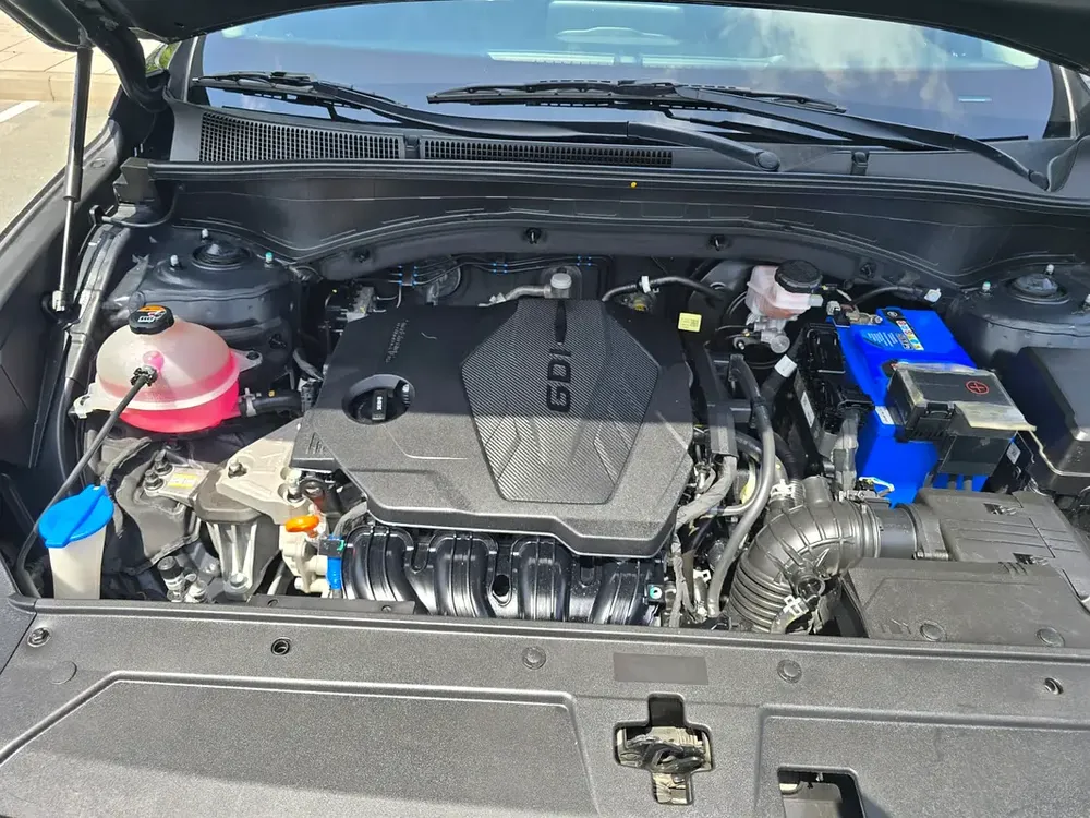 Hyundai Santa Fe HTRAC 2023 - GCC Specs - Image 12