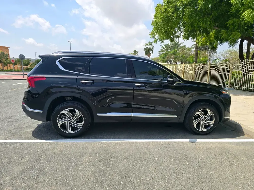 Hyundai Santa Fe HTRAC 2023 - GCC Specs - Image 4