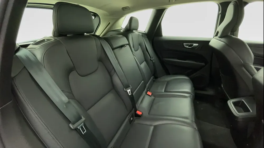 AED 1,605/month | 0 DP | Free 1 Year Warranty | Service History | 30 Day Return | VOLVO XC60 2023 - Image 10