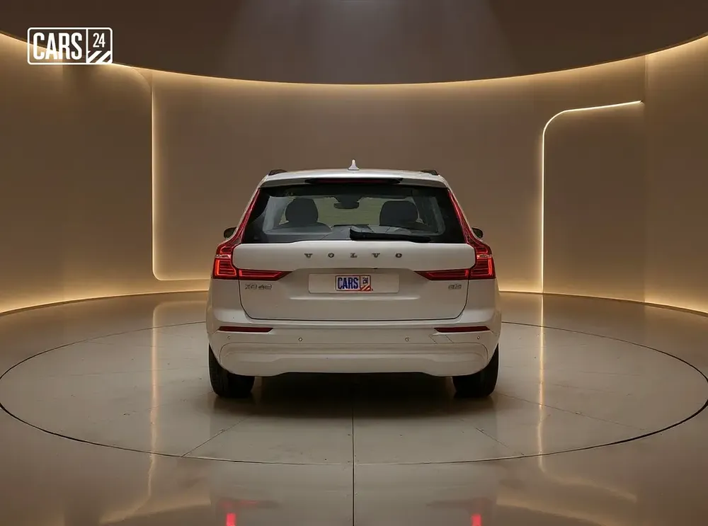 AED 1,605/month | 0 DP | Free 1 Year Warranty | Service History | 30 Day Return | VOLVO XC60 2023 - Image 4