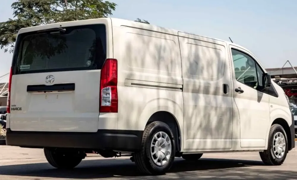 Toyota Hiace Std Roof Half Cargo 3.5l M/T Gcc Specs White Color  2026 Model - Image 7
