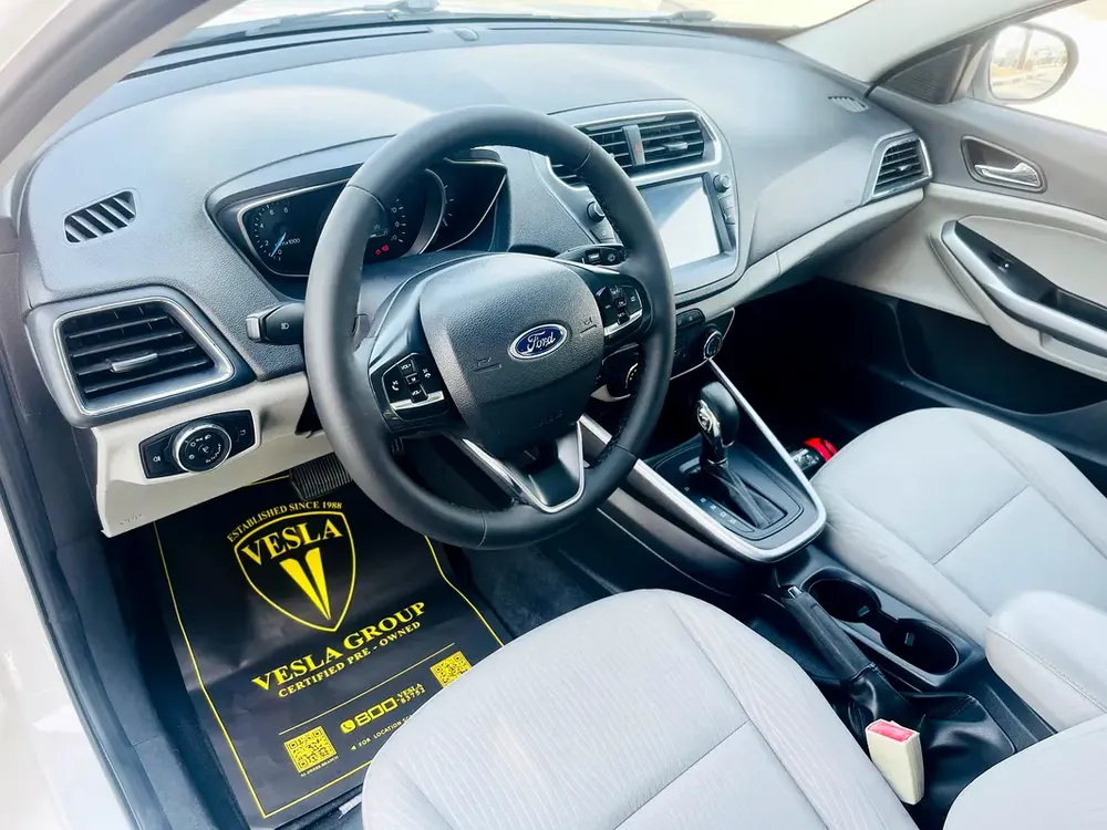 UNLIMITED MILEAGE WARRANTY / CRUISE CONTROL + CAMERA + ALLOY WHEELS + LED LIGHT / IN HOUSE FINANCE - Image 11