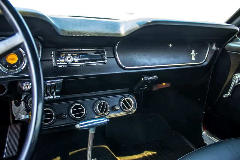 CLASSIC - 1965 - Ford Mustang (289) - JAPAN IMPORT -LOW MILEAGE - Image 13