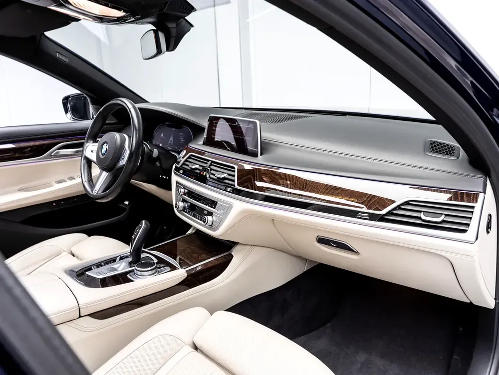 BUY NOW, PAY 2027 | THE BLACKLINE STANDARD | 2027 BMW Warranty + Service Contract, GCC - Image 13