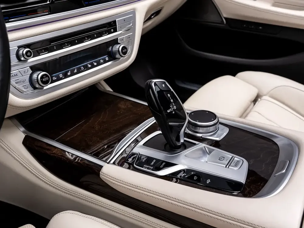 BUY NOW, PAY 2027 | THE BLACKLINE STANDARD | 2027 BMW Warranty + Service Contract, GCC - Image 14