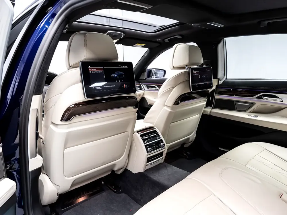 BUY NOW, PAY 2027 | THE BLACKLINE STANDARD | 2027 BMW Warranty + Service Contract, GCC - Image 18