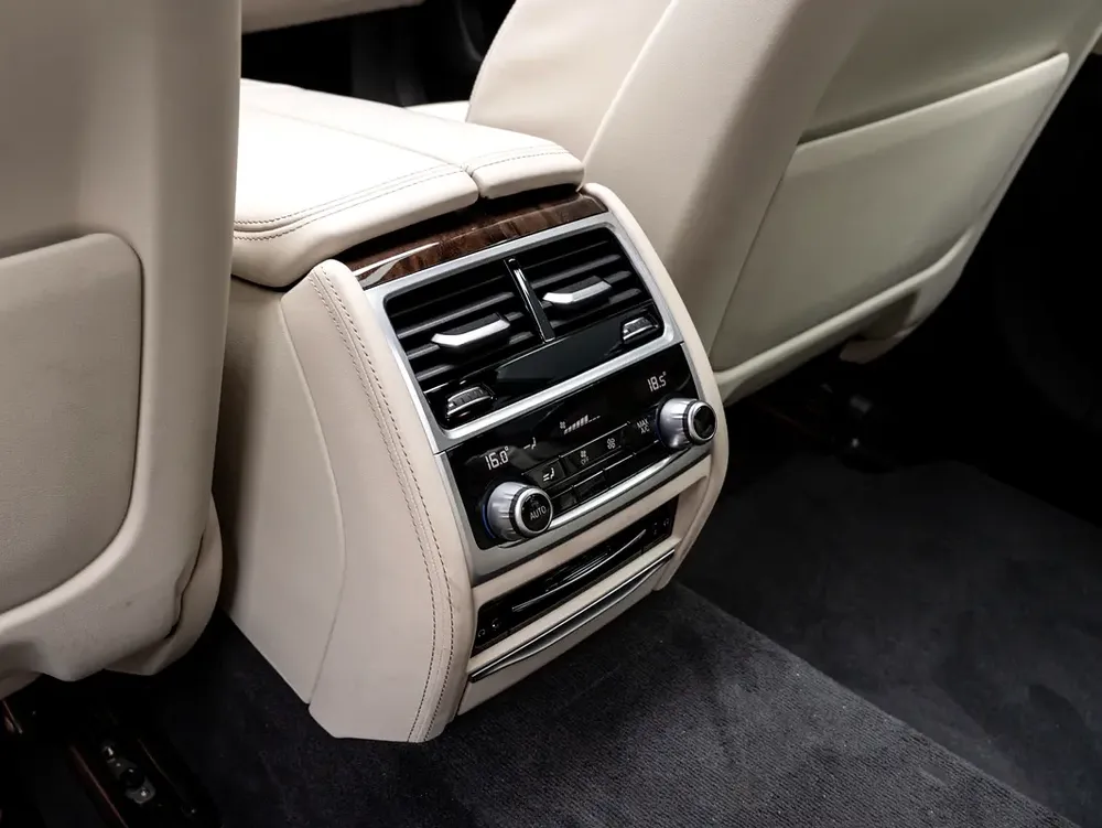 BUY NOW, PAY 2027 | THE BLACKLINE STANDARD | 2027 BMW Warranty + Service Contract, GCC - Image 20