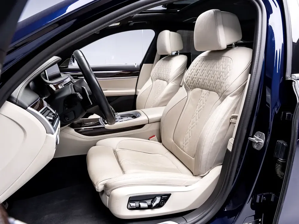 BUY NOW, PAY 2027 | THE BLACKLINE STANDARD | 2027 BMW Warranty + Service Contract, GCC - Image 9