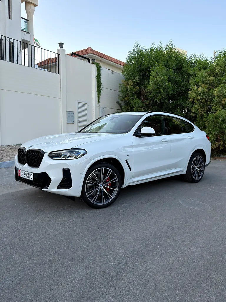 BMW X4 xDrive30i M Sport - 5 Years Warranty - 5 Years Free Service - Free insurance - Window tint - Image 4