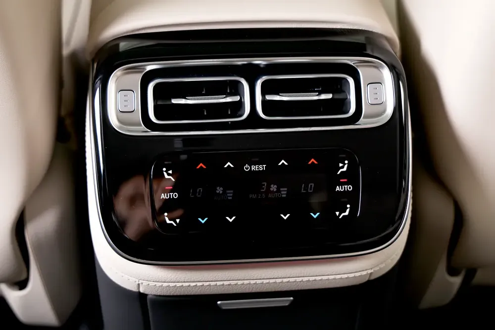 Mercedes-Benz S-Class S 500 2026 - GCC Specs - Image 15