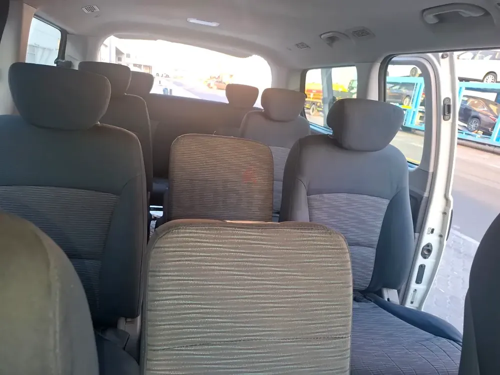 Hyundai H1 GL 2016 GCC Specs - Spacious 9-Seater Van - Image 11