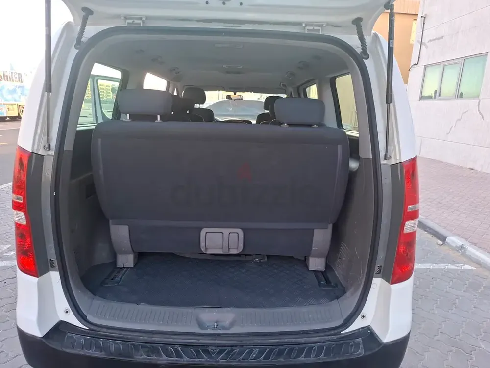 Hyundai H1 GL 2016 GCC Specs - Spacious 9-Seater Van - Image 12