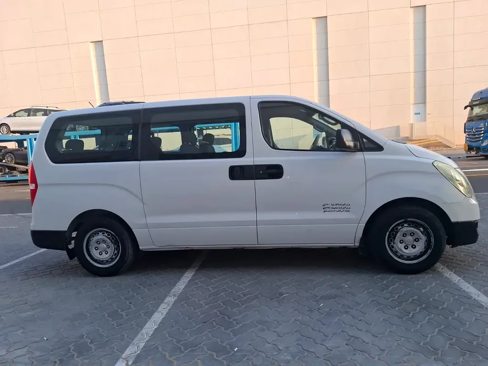 Hyundai H1 GL 2016 GCC Specs - Spacious 9-Seater Van - Image 15