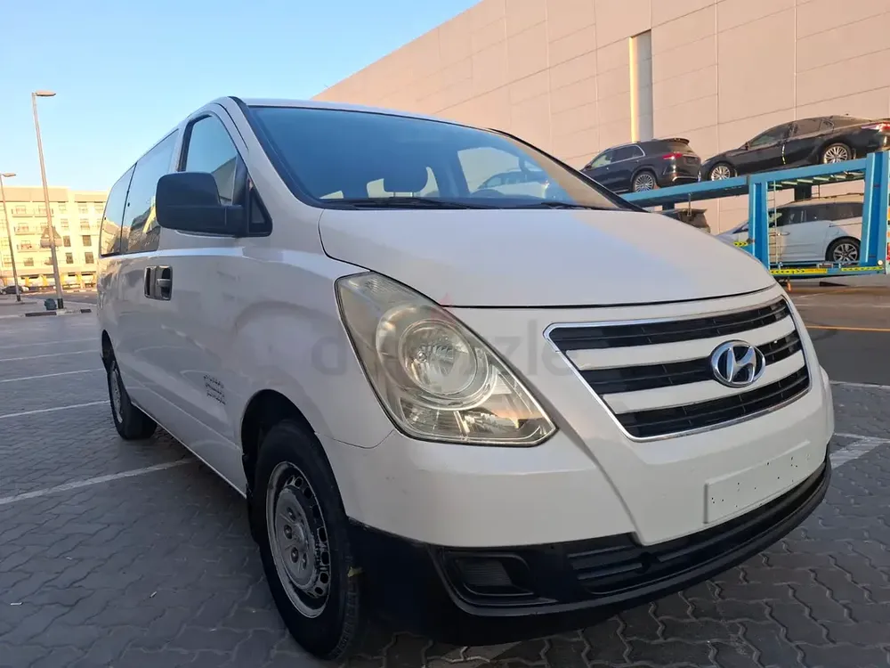 Hyundai H1 GL 2016 GCC Specs - Spacious 9-Seater Van - Image 16