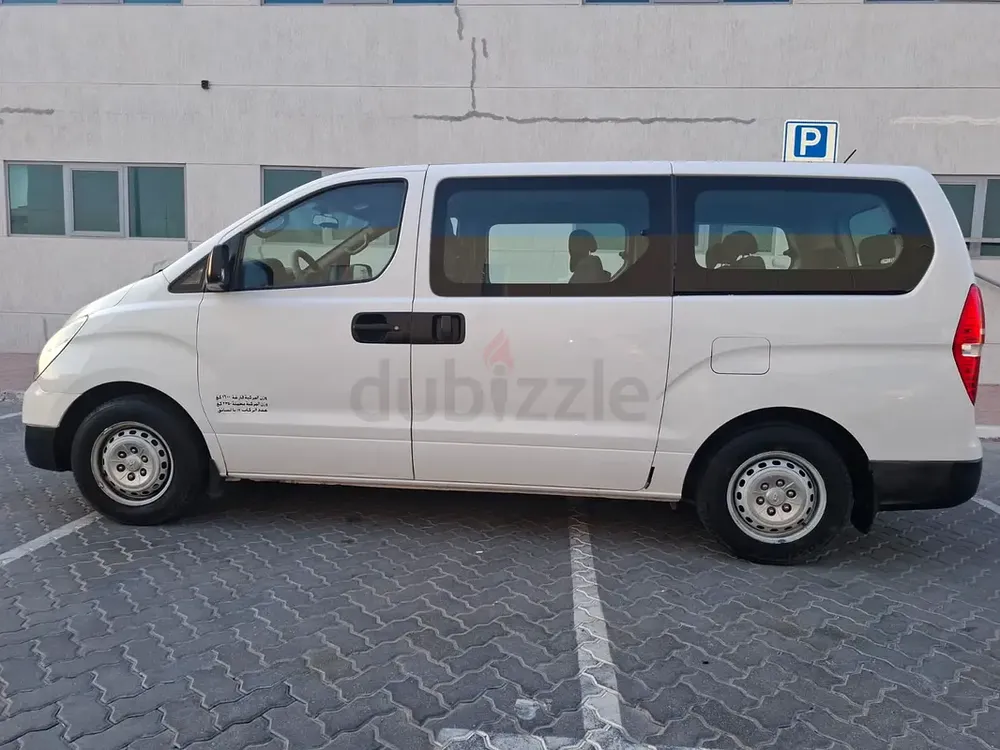 Hyundai H1 GL 2016 GCC Specs - Spacious 9-Seater Van - Image 8
