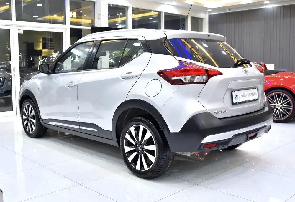 EXCELLENT DEAL for our Nissan Kicks ( 2017 Model ) in Silver Color GCC Specs - Image 6