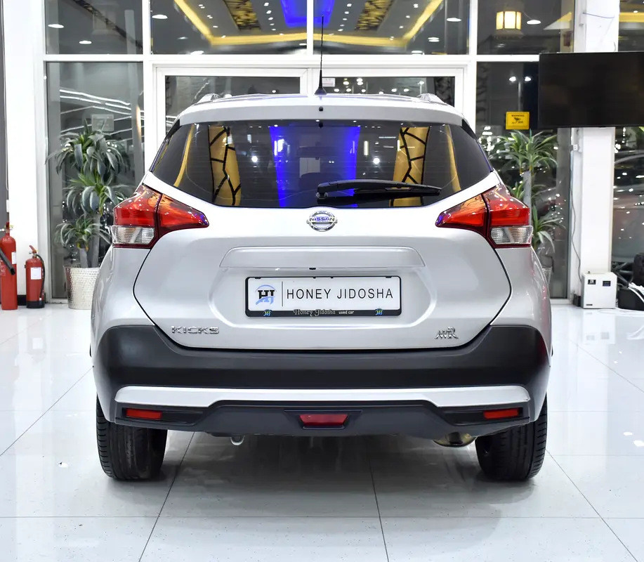 EXCELLENT DEAL for our Nissan Kicks ( 2017 Model ) in Silver Color GCC Specs - Image 7