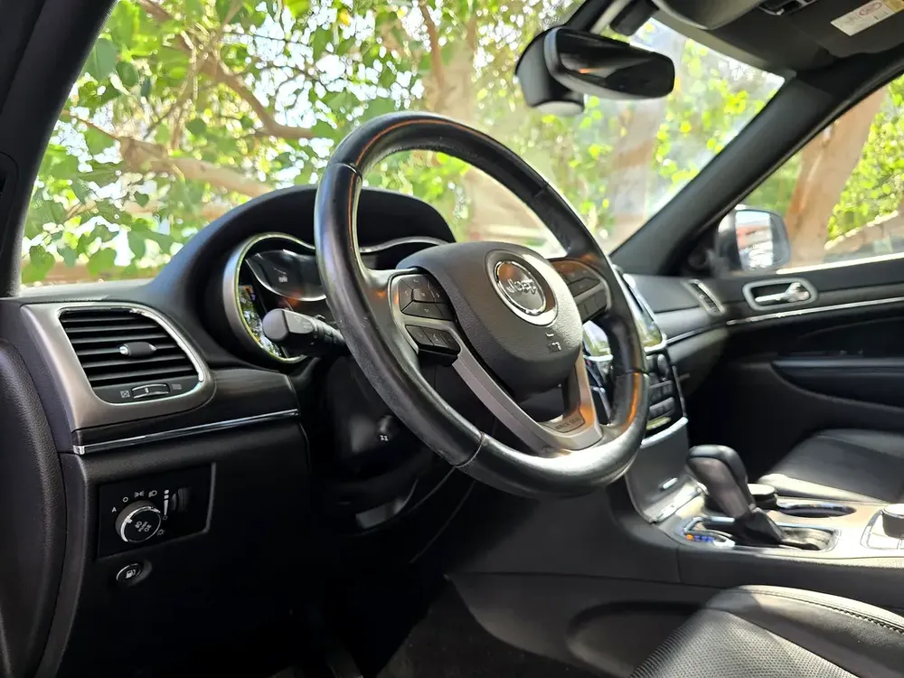 Jeep Grand Cherokee Limited 2021 GCC Specs - Image 6