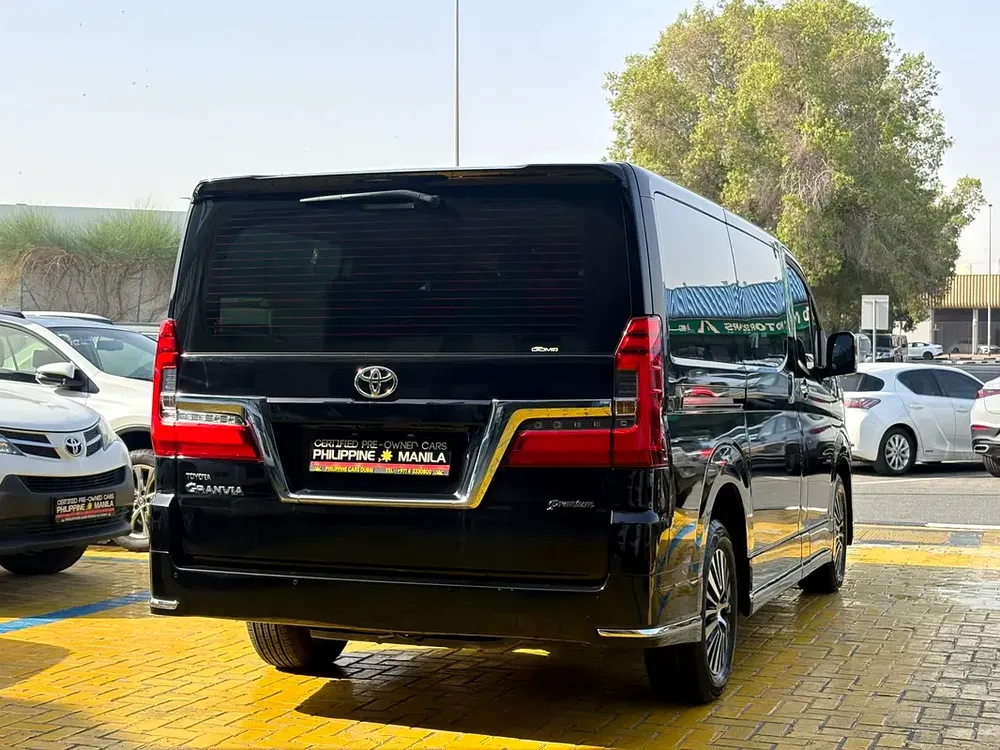 Toyota Granvia Premium 2023 MODEL - GCC SPECIFICATION - Image 6