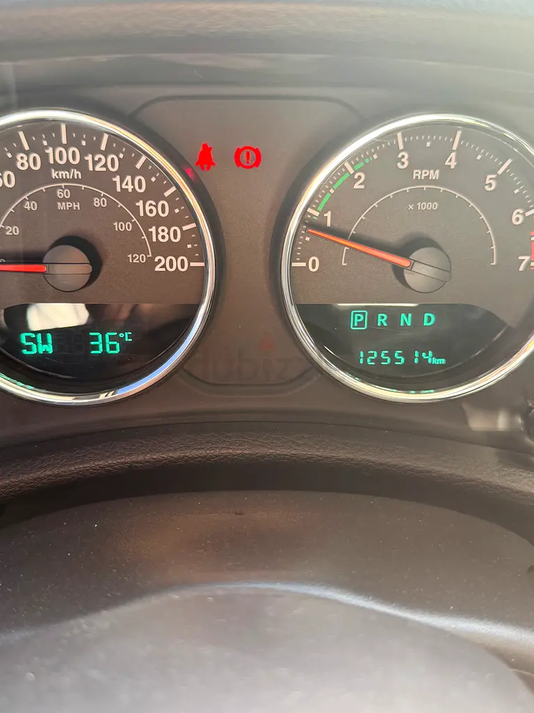 Jeep Wrangler GCC Full Service History with Alfuttaim - Image 4