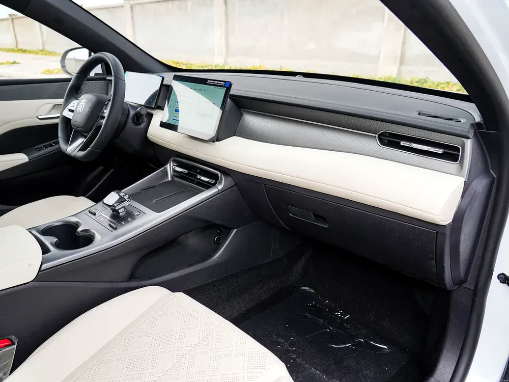 55KM Intelligent Drive Leading Model - Image 11