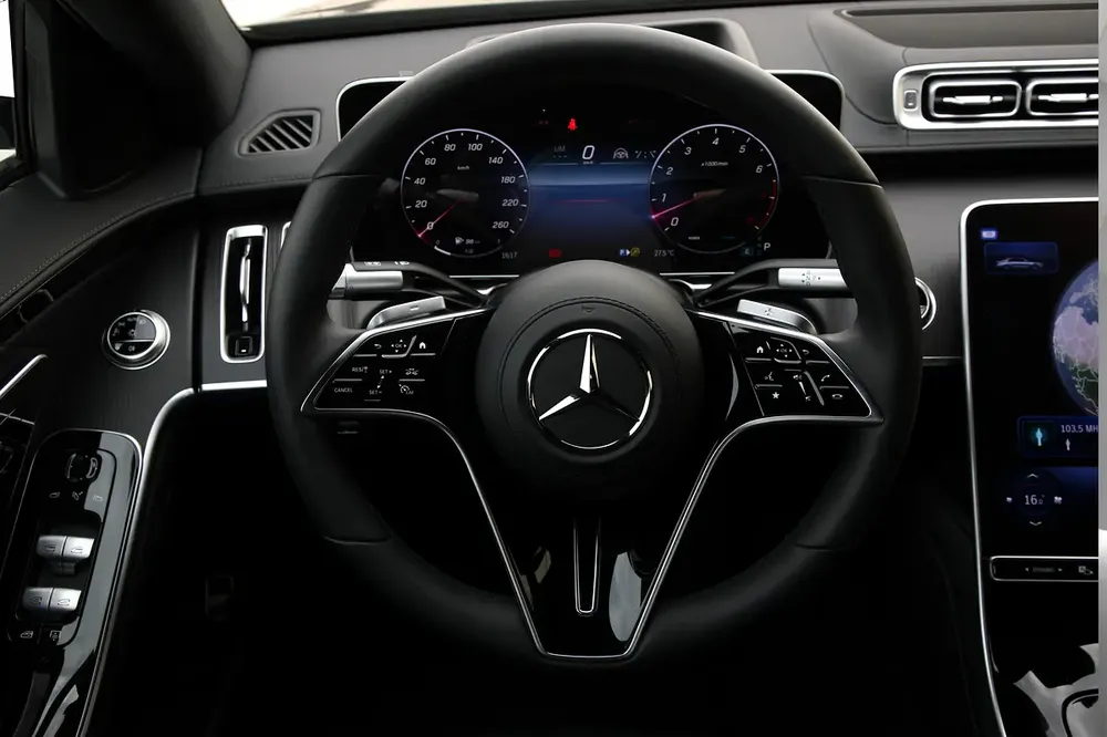 Mercedes-Benz S-Class S 450 4MATIC 2025 - Korean Specs - Brand New! - Image 12
