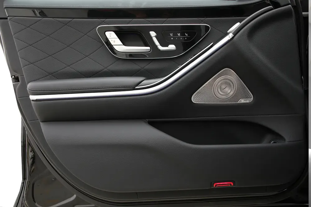 Mercedes-Benz S-Class S 450 4MATIC 2025 - Korean Specs - Brand New! - Image 15
