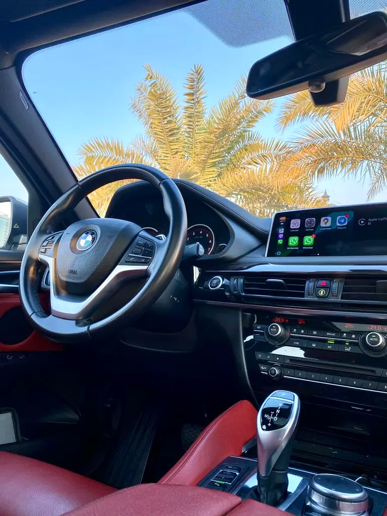 2018 BMW X6 Xdrive 35i || GCC specs || FULL AGENCY SERVICED || ACCIDENT FREE || CARPLAY - Image 13