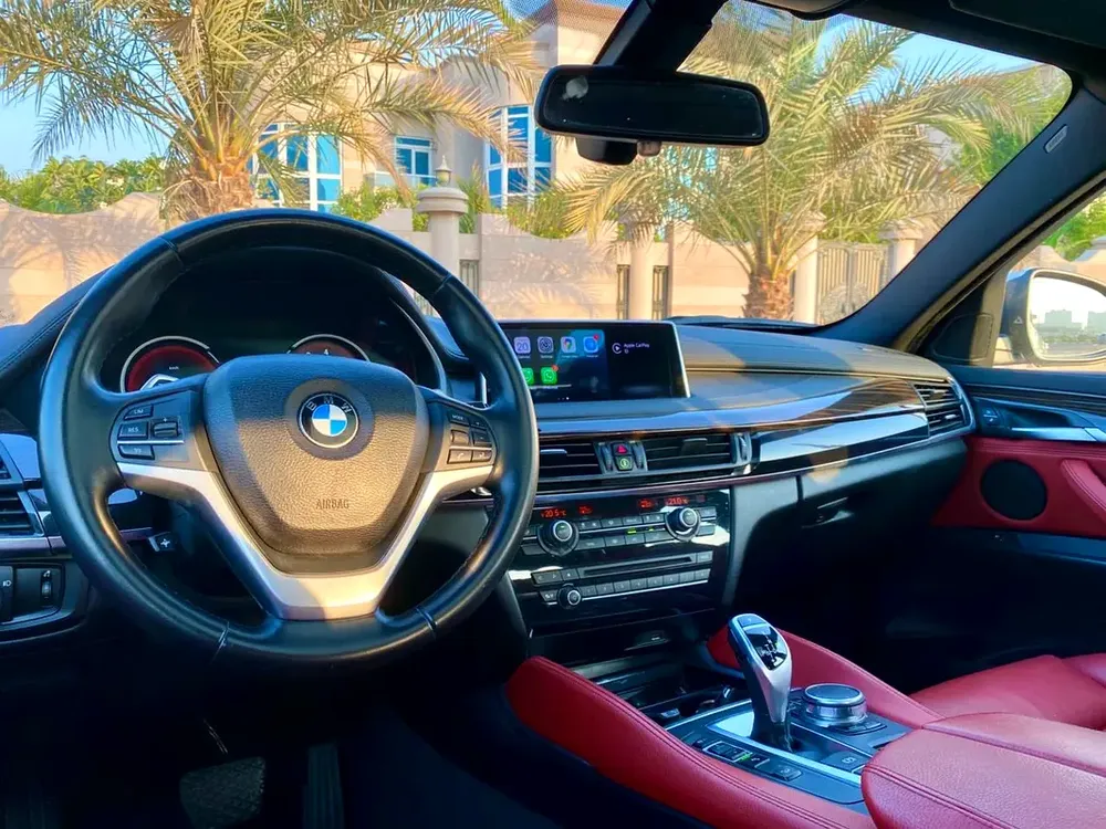2018 BMW X6 Xdrive 35i || GCC specs || FULL AGENCY SERVICED || ACCIDENT FREE || CARPLAY - Image 17