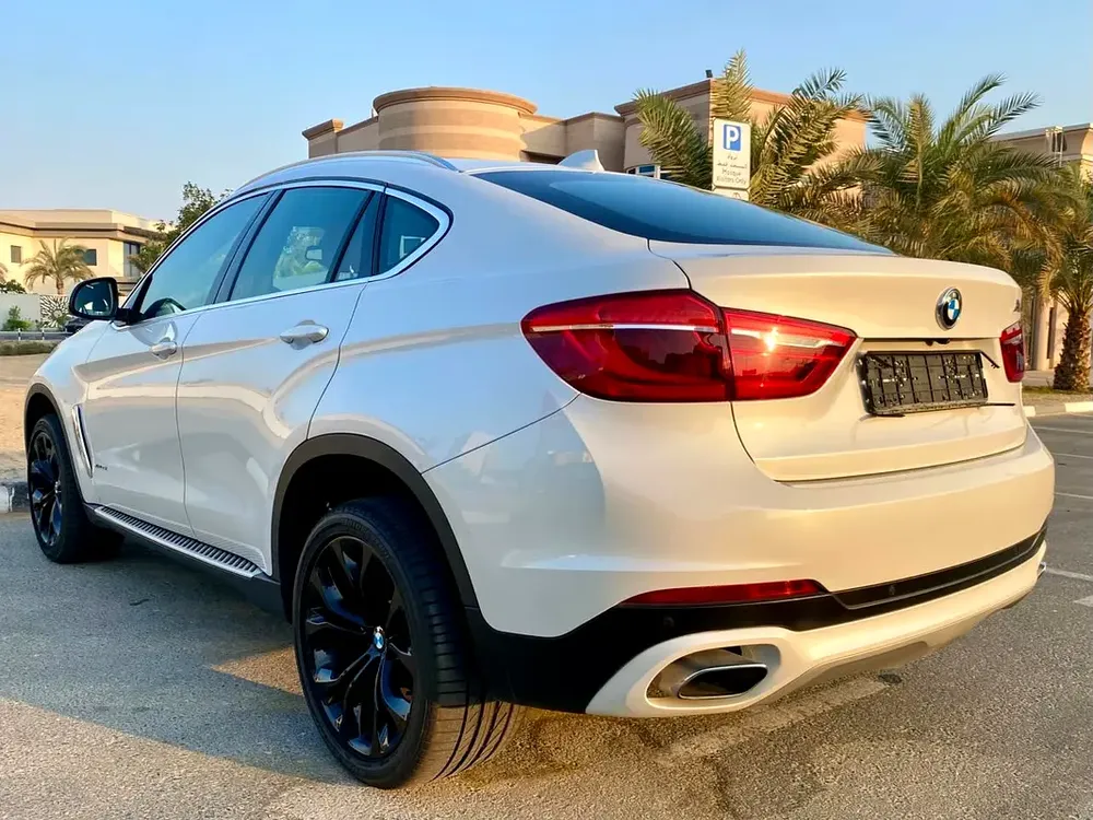 2018 BMW X6 Xdrive 35i || GCC specs || FULL AGENCY SERVICED || ACCIDENT FREE || CARPLAY - Image 8