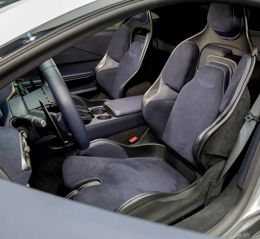 Ultra Low Mileage • FDSH • Aston-Martin Warranty + Service Contract • GCC - Image 9