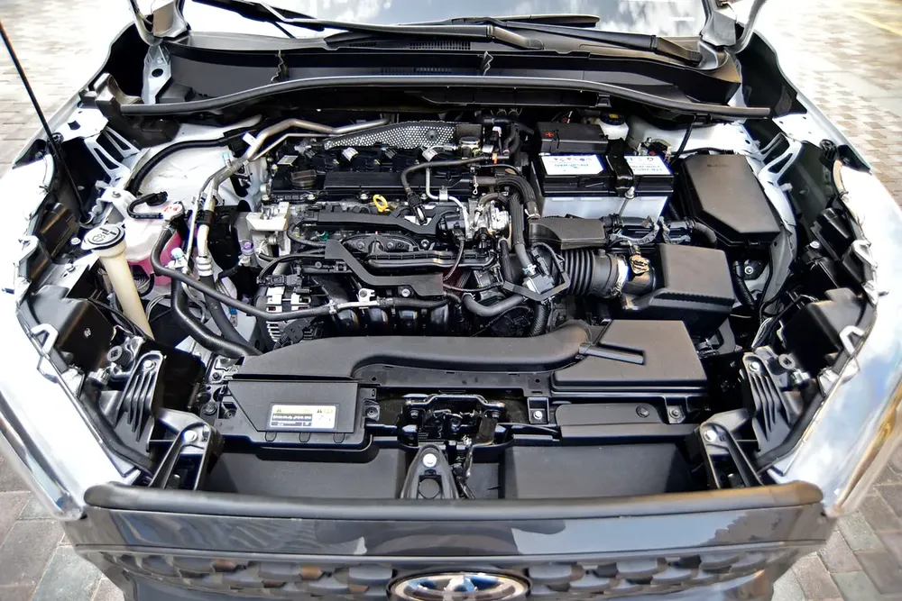 2024 - TOYOTA COROLLA CROSS - SUNROOF - ONLY 9,000 KM - Image 17
