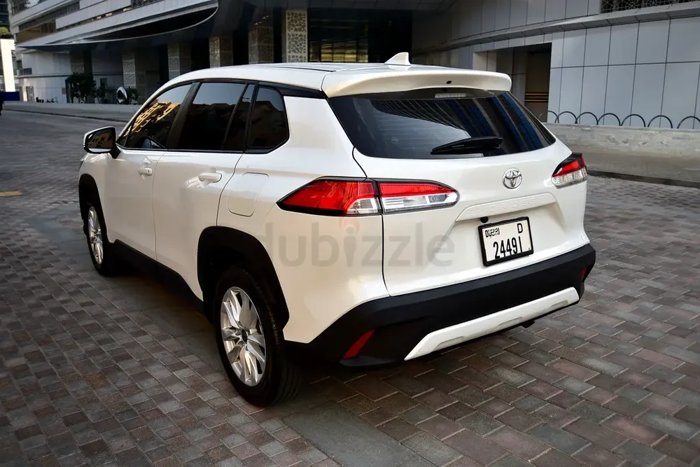 2024 - TOYOTA COROLLA CROSS - SUNROOF - ONLY 9,000 KM - Image 4