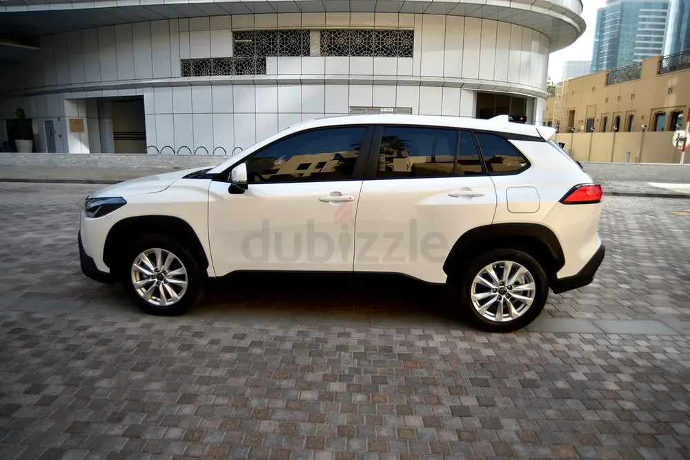 2024 - TOYOTA COROLLA CROSS - SUNROOF - ONLY 9,000 KM - Image 7