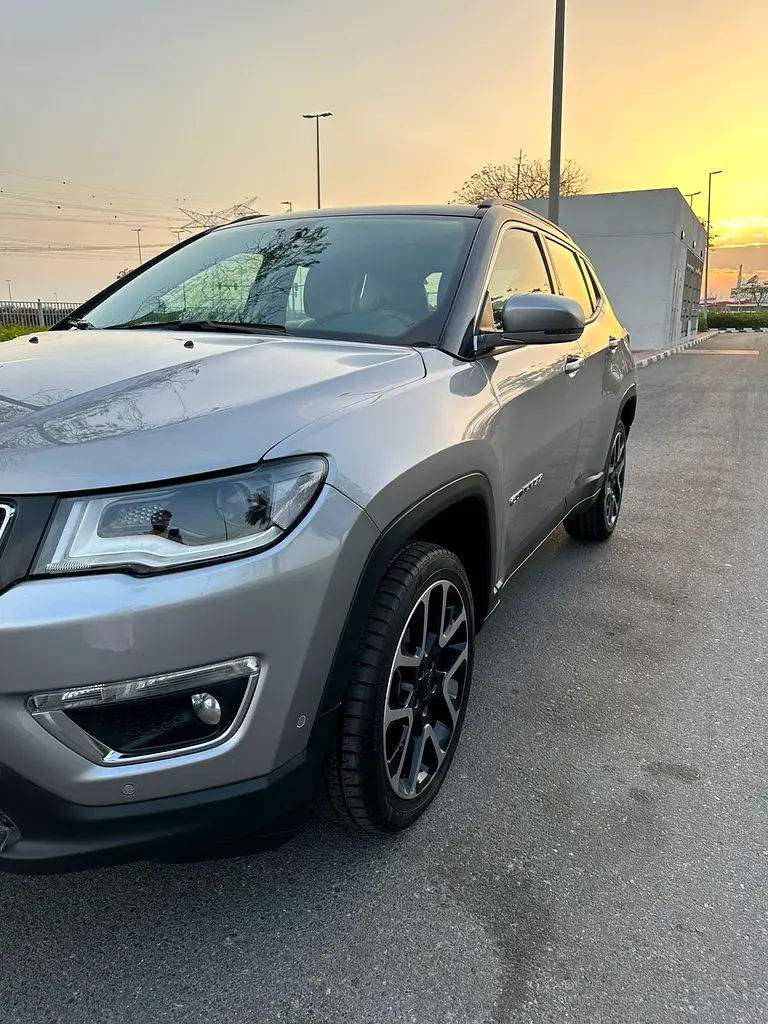 JEEP COMPASS LIMITED FULL OPTION GCC SINGLE OWNER ORIGINAL PAINT FULL SERVICE HISTORY AL FUTTAIM - Image 18