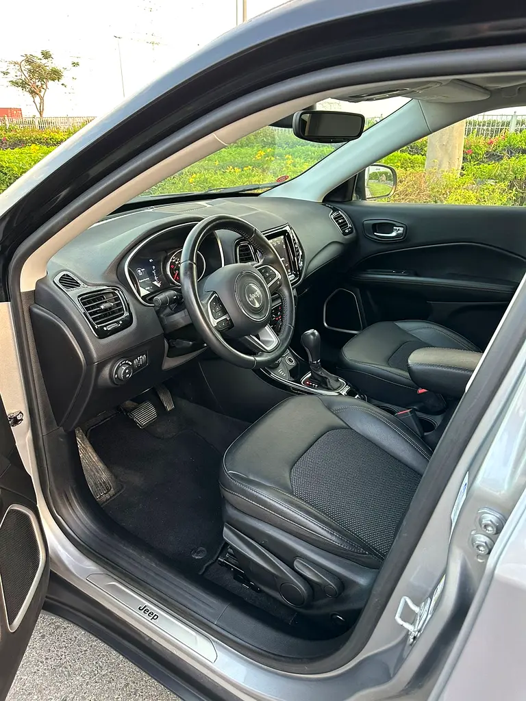 JEEP COMPASS LIMITED FULL OPTION GCC SINGLE OWNER ORIGINAL PAINT FULL SERVICE HISTORY AL FUTTAIM - Image 8