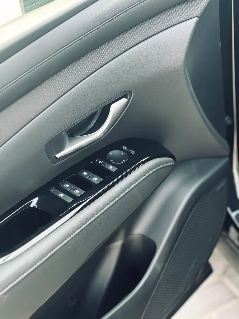 Hyundai Tucson 4*4 - Image 9