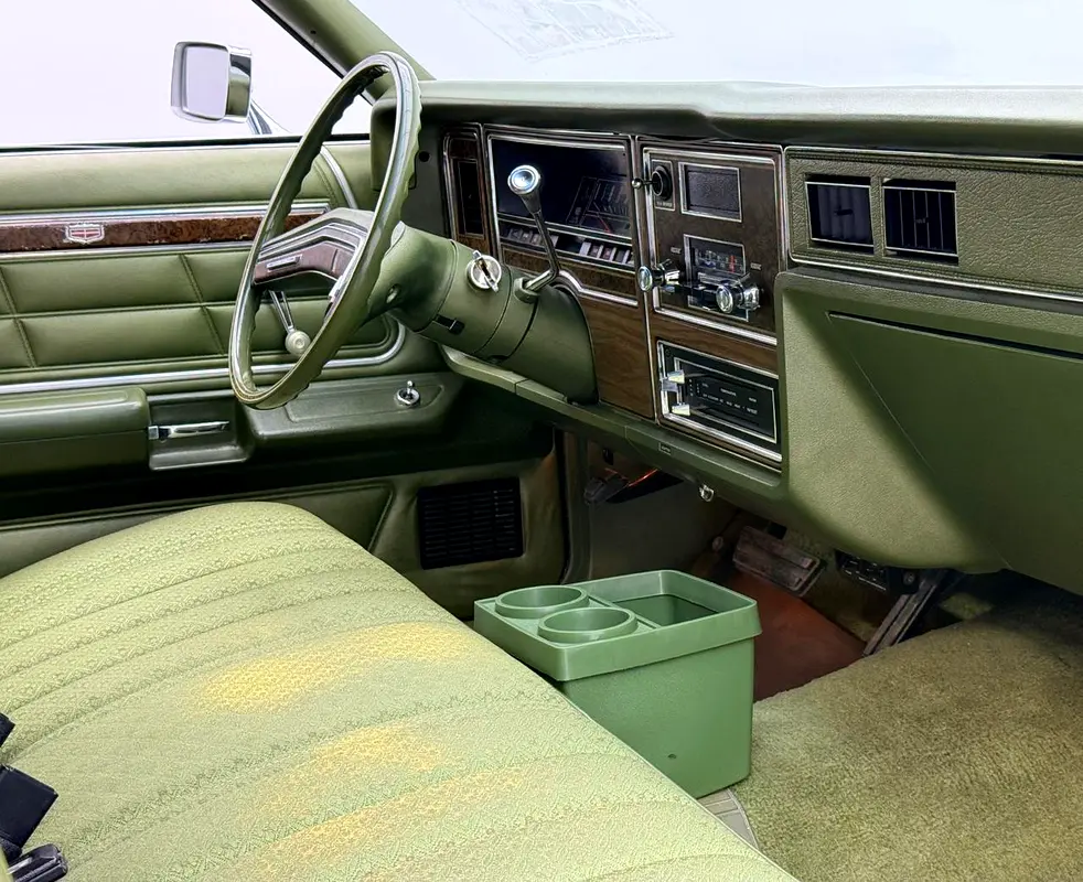 1976 Mercury Grand Marquis, Well-maintained condition, American Spec. - Image 12