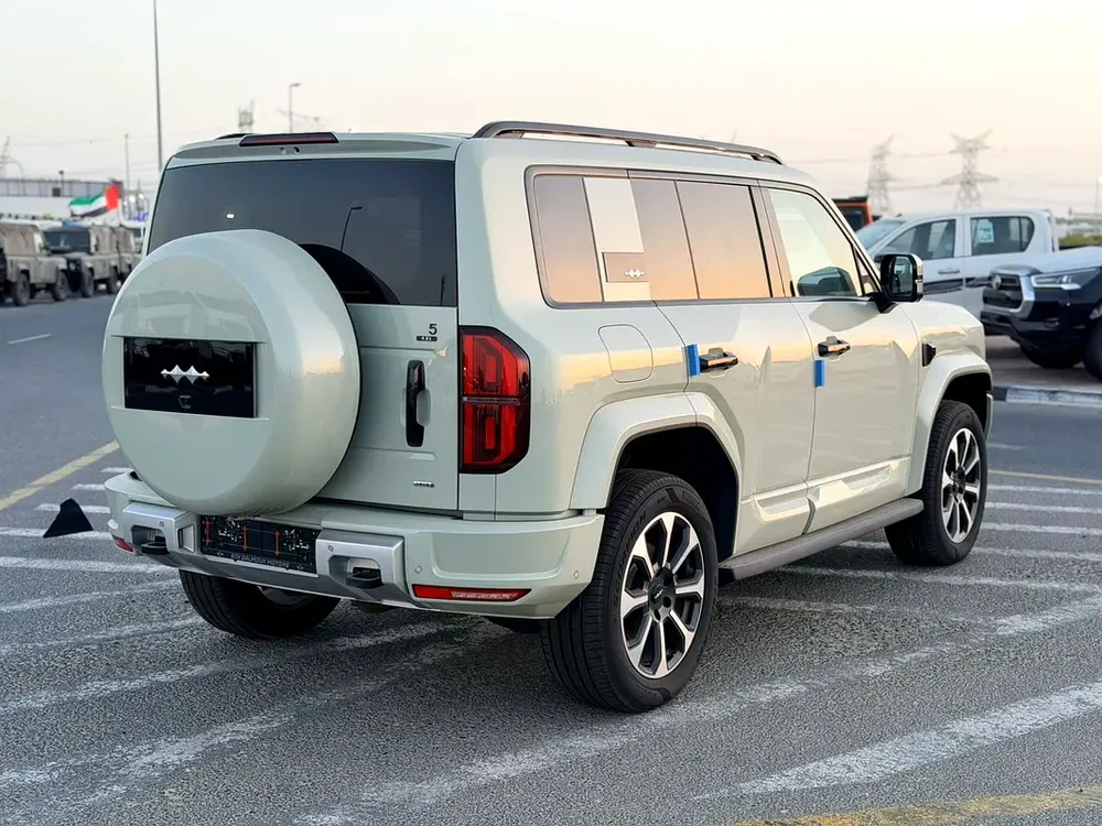 2025 BYD Leopard 5 Ultra - Image 4